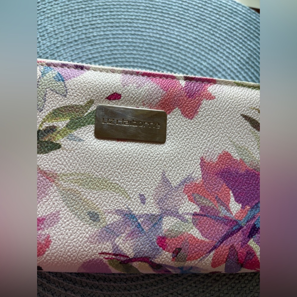 Liz Claiborne White and Pink Floral Wallet - Picture 2 of 10